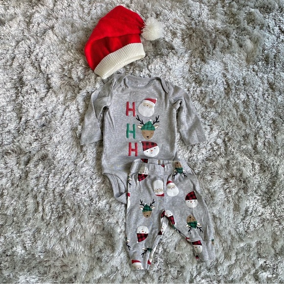 Carter’s Santa Baby Bodysuit and Pants Set - Picture 1 of 4